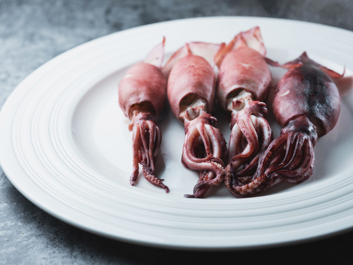 Steamed small squid with sake