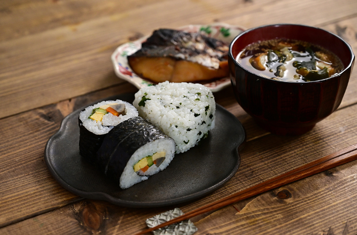 rolled sushi and rice ball, Spanish mackerel marinated in miso and sushimashi