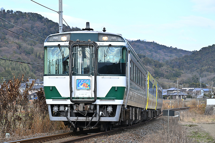 Kagawa Kotoku Line Series Kiha185 Limited Express Uzushio  Ampanman Train  Taken at Orange Town Station   Zoda Station