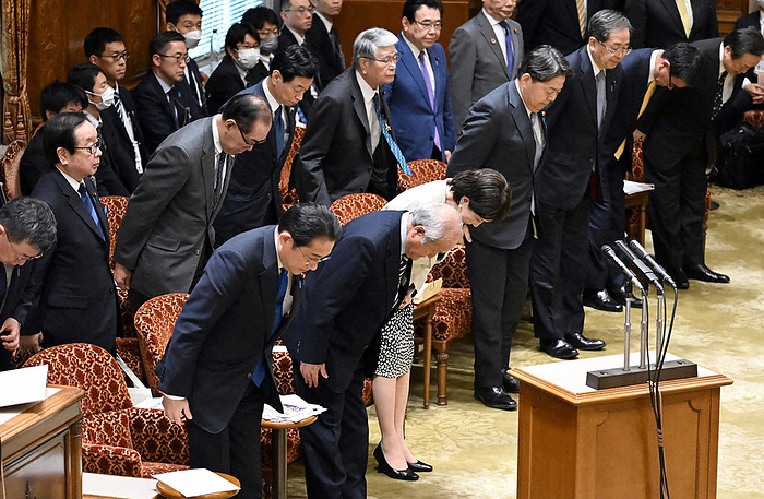 Budget Committee of the House of Councillors passed the FY2023 budget bill. Prime Minister Fumio Kishida  front left  and his cabinet members bow after the Budget Committee of the House of Councillors approved the FY2023 budget bill with a majority of votes.