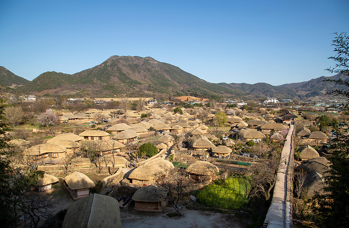 Nagan Eupseong Folk Village in Suncheon, South Korea Nagan Eupseong Folk Village, Mar 27, 2023 : Nagan Eupseong Folk Village in Suncheon, about 420 km  261 miles  south of Seoul, South Korea. The folk village is a well preserved town castle of the Joseon Dynasty  1392 1910  and it features straw thatched roof houses, clay rooms and Korean traditional verandas, toenmaru.  Photo by Lee Jae Won AFLO   SOUTH KOREA 