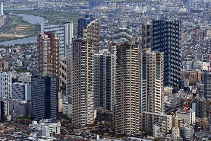 Musashi Kosugi Tower Apartments A cluster of tower condominiums in Musashi Kosugi in Nakahara Ward, Kawasaki City, Japan, at 3:39 p.m. on April 5, 2023, photographed by Natsuho Kitayama from the head office helicopter.