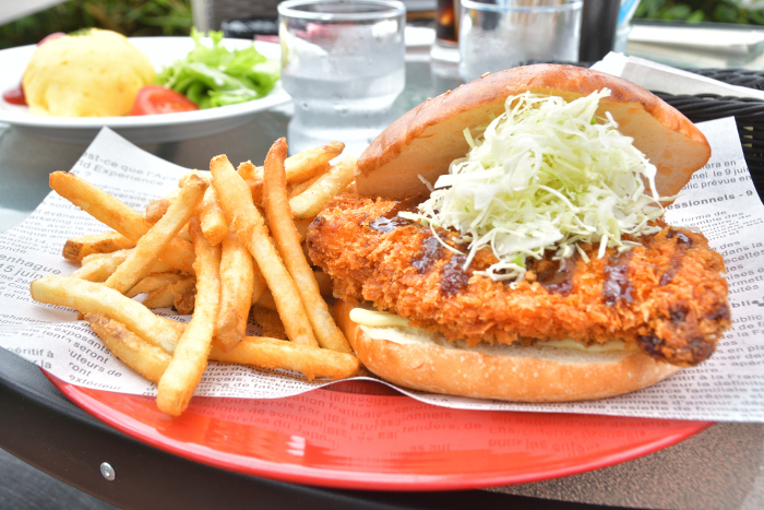 Delicious looking chicken cutlet burger.