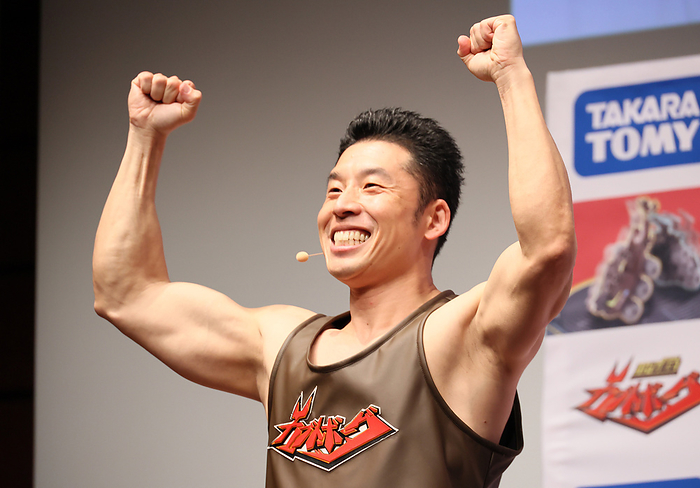 Japanese toy maker displays battle insect toy Kabuto Borg April 19, 2023, Tokyo, Japan   Japanese bodybuilder and actor Nakayama Kinnikun attends a promotional event of Japanese toy maker Tomy s new battle insect toy  Kabuto Borg  in Tokyo on Wednesday, April 19, 2023. Kabuto Borg is fight game on a board with two beetle shaped toys.      photo by Yoshio Tsunoda AFLO 