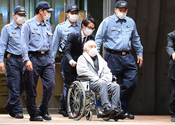 Olympic Corruption Case: Former Chairman Norihiko Kadokawa out on bail. Former KADOKAWA Chairman Norihiko Kadokawa leaves the Tokyo Detention Center after being released on bail.