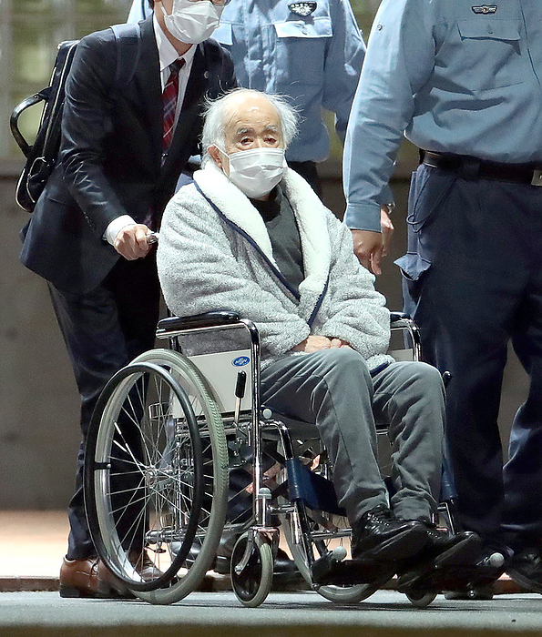 Olympic Corruption Case: Former Chairman Norihiko Kadokawa out on bail. Former KADOKAWA Chairman Norihiko Kadokawa leaves the Tokyo Detention Center after being released on bail.