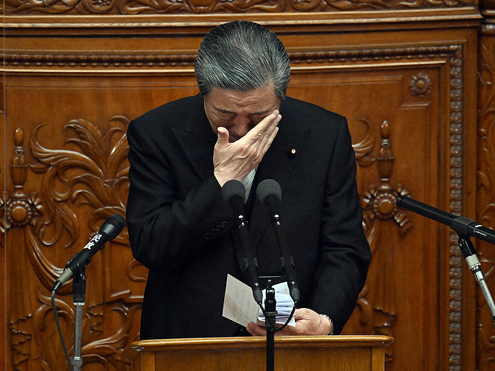 plenary session of the lower house LDP Election Committee Chairman Yutaka Moriyama shed tears during his remarks after being honored as a long serving Diet member at a plenary session of the House of Representatives, 1:08 p.m., April 27, 2023, in the Diet.