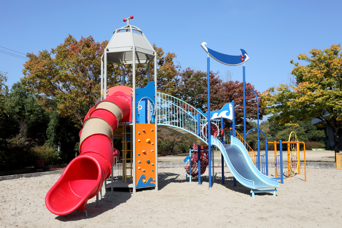 (playground) slide