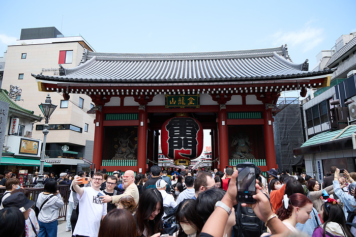 2023 Golden Week New Corona waterfront measures lifted Foreign tourists visit at the Sensoji temple in Asakusa entertainment district, Tokyo in Japan on May 1, 2023.  Yohei Osada AFLO 