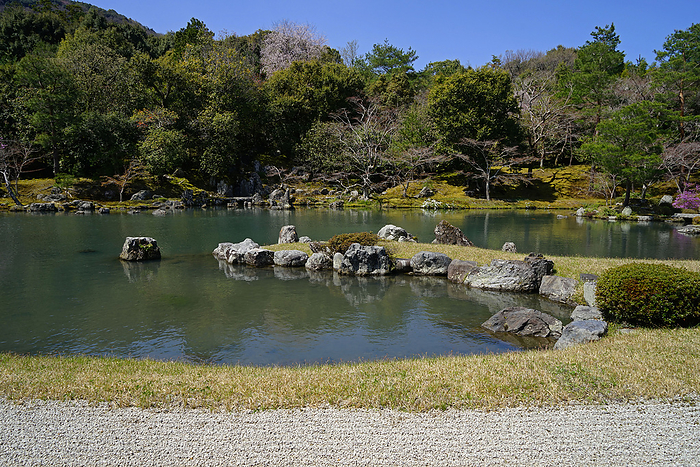 Sogen Pond Garden, Tenryuji Temple, Kyoto Sogen ike Garden is designated as a special place of scenic beauty in Japan and was created by Soseki Muso, a Zen monk representing the Kamakura   Muromachi period  1333 1568 .