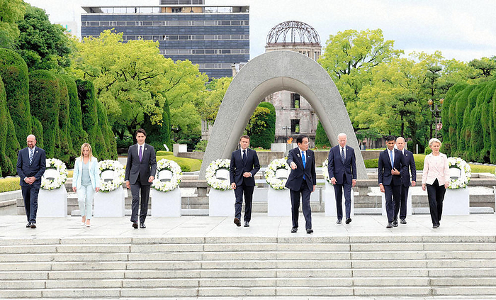 G7 Summit Leaders Visit Hiroshima Peace Memorial Park  From left  European Union President Michel, Italian Prime Minister Meloni, Canadian Prime Minister Trudeau, French President Macron, Japanese Prime Minister Fumio Kishida, US President Biden, British Prime Minister Snake, German Chancellor Scholz, and European Commission President von der Leyen, all of the European Union, pose for a photo after the flower offering, Hiroshima May 19, 2023 at 0:06 p.m. in Naka ku, Hiroshima  representative photo 