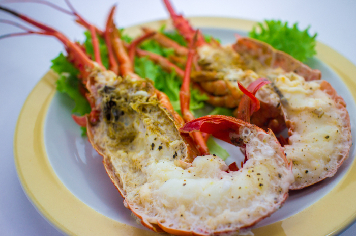 Baked Lobster with White Sauce