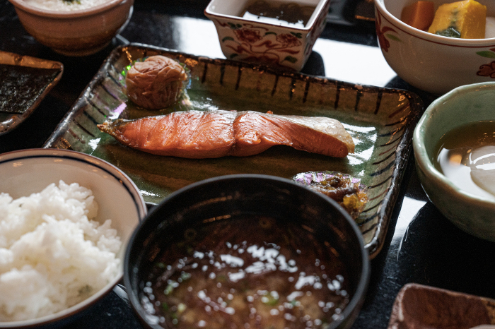 salmon set meal