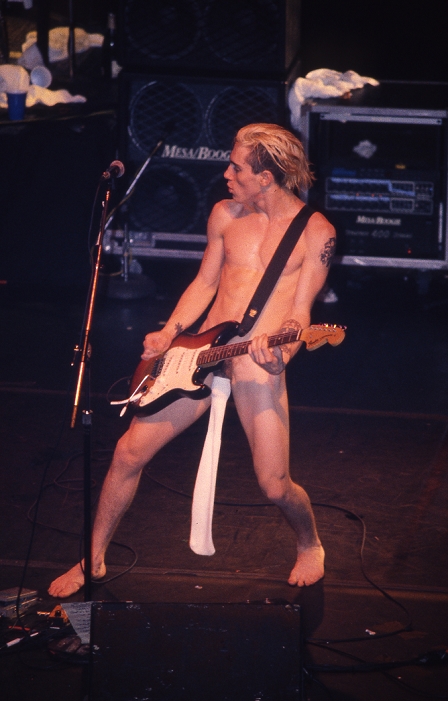 Red Hot Chili Peppers, UNDATED : American rock band Red Hot Chili Peppers,  performing