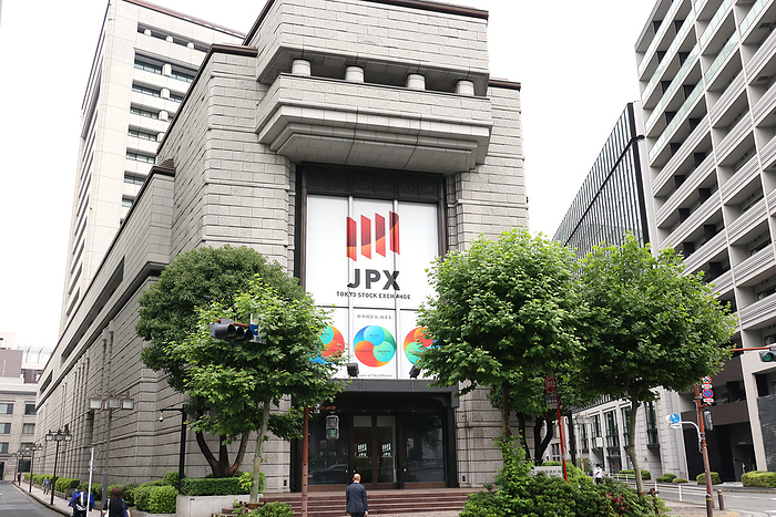 Nikkei 225 rebounded sharply, closing 623 yen higher June 9, 2023, Tokyo, Japan   This picture shows the Tokyo Stock Exchange building in Tokyo on Friday, June 9, 2023. Japan s share prices rebounded 623.90 yen to close at 32,265.17 yen at the Tokyo Stock Exchange.     Photo by Yoshio Tsunoda AFLO  