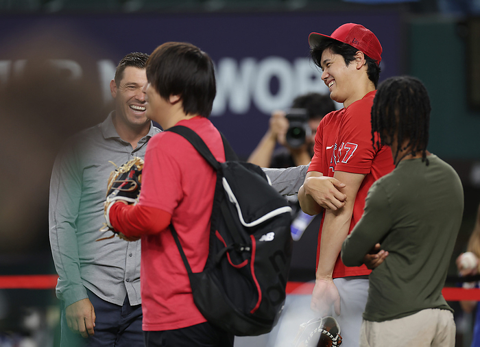 2023 MLB Shohei Ohtani of the Angels  second from right  chats with Ian Kinsler  far left  before the Rangers Angels game at Globe Life Field on June 13, 2023 photo date 20230613 photo location Globe Life Field