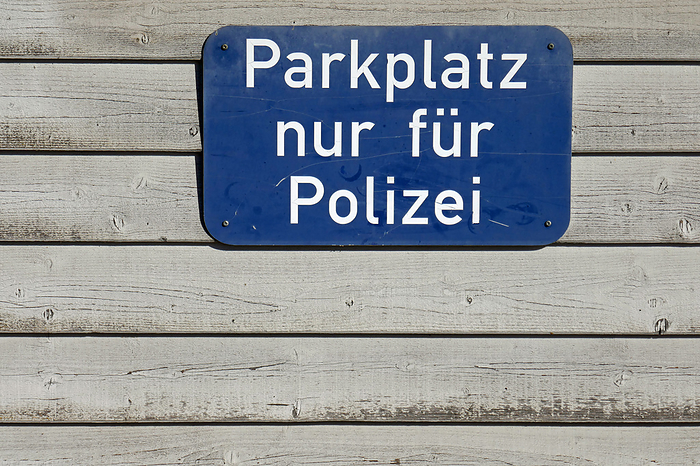 Parking for police only, by Zoonar/Zoonar.com/zo