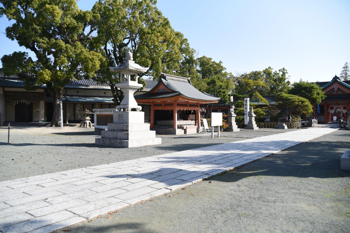 Approach to the shrine