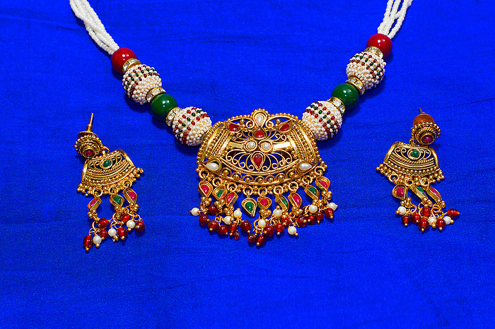 Necklace and earrings set, Pune Necklace and earrings set, Pune, by Zoonar RealityImages