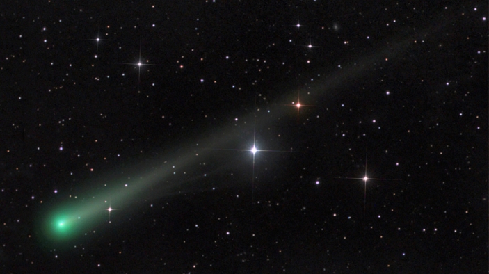 Comet ISON Approaching Soon to be Observed with the Naked Eye  November 6, 2013 data  Comet ISON  C 2012 S1 . This comet was discovered on 21 September 2012 by the International Scientific Optical Network  ISON . ISON will reach its closet approach to the Sun  perihelion  on 28th November 2013. As it approaches the Sun it will brighten, and could become visible even during the day. Photographed on 6th November 2013.  Photo by Science Photo Library AFLO 