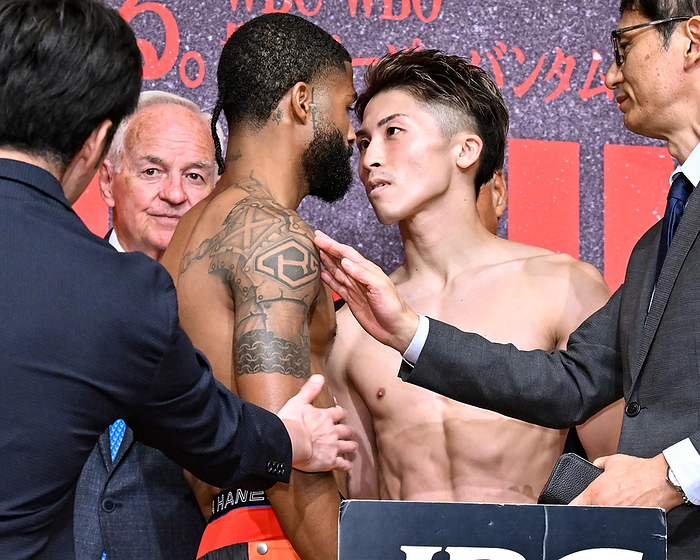 Fulton vs. Naoya Inoue Weigh in Champion Stephen Fulton  L  of US and challenbger Naoya Inoue of Japan during the weigh in for the World Super Bantamweight title boxing bout in Yokohama, Kanagawa, Japan, on July 24, 2023.  Photo by Hiroaki Finito Yamaguchi AFLO 