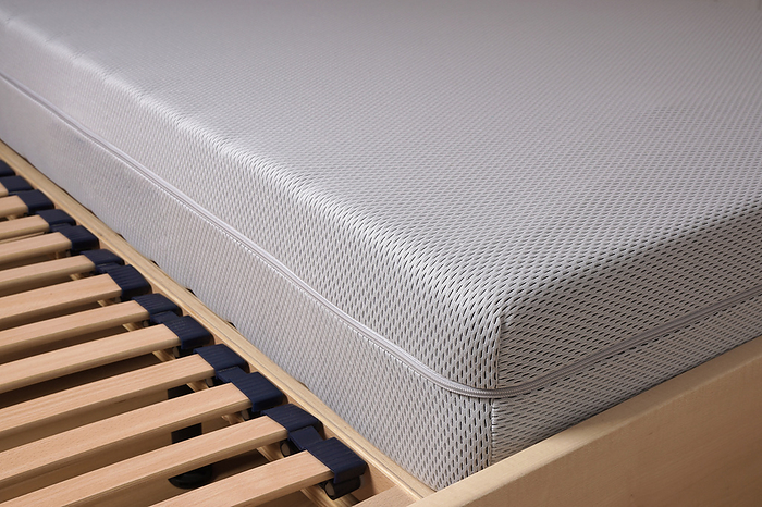 cold foam mattress on slatted frame, by Zoonar/Axel Bueckert