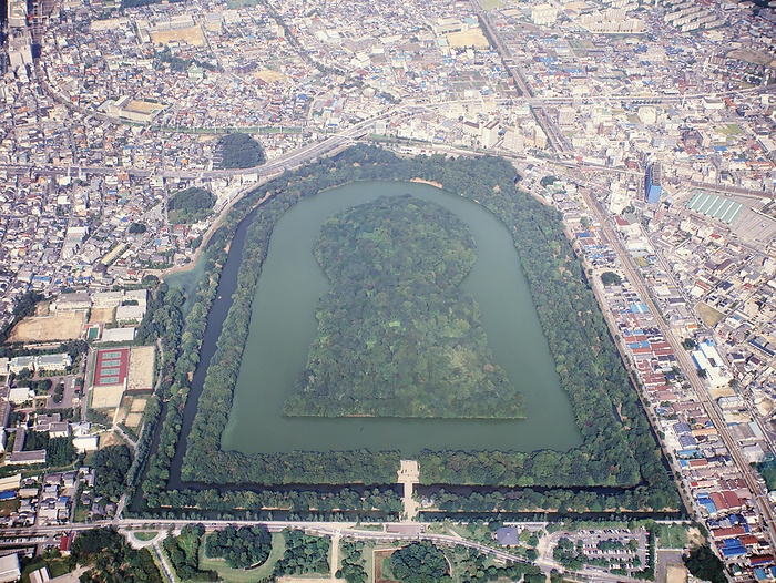 1998-09-00-Osaka Prefecture,Emperor Nintoku's Mausoleum,Aerial view