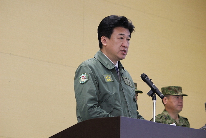 Defense Minister Minoru Kihara gives an instruction at the GSDF Ishigaki Garrison, which opened in March this year. Defense Minister Minoru Kihara gives an instruction at the Ground Self Defense Force Ishigaki Garrison, which opened this March, in Ishigaki City, Okinawa Prefecture, Japan, at 4:15 p.m. on September 24, 2023  photo by Nozomi Gemma .