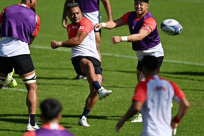 2023 Rugby World Cup   One day practice before the World Cup  L R  Lemeki Lomano Lava, Atsushi Sakate  JPN  SEPTEMBER 27, 2023   Rugby :. 2023 Rugby World Cup training session at stade Toulousain in Toulouse, France.  Photo by MATSUO.K AFLO SPORT 