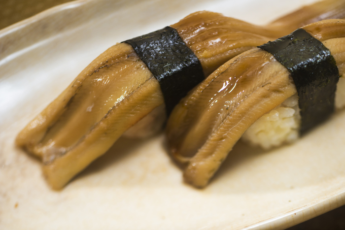nigirizushi with a core of eel