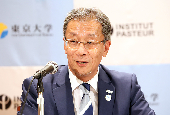 Institut Pasteur and Tokyo University agree to launch the Planetary Health Innovation Center October 3, 2023, Tokyo, Japan   Tokyo University president Teruo Fujii speaks at a press conference with France s Institut Pasteur director general Stewart Cole as they agreed to collaborate in the field of planetary health at the Tokyo University in Tokyo on Tuesday, October 3, 2023. Institut Pasteur and Tokyo University will launch the Planetary Health Innovation Center  PHIC , while Institut Pasteur will establish the Institute Pasteur of Japan  IPJ .   photo by Yoshio Tsunoda AFLO 