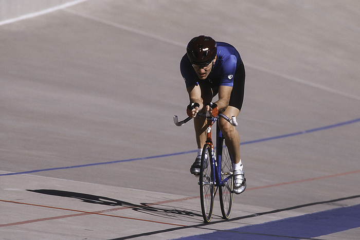 CYCLING   Velodrome Cycling Velodrome, Male cyclist competing on the veledrome., by Copyright 1995 DUOMO