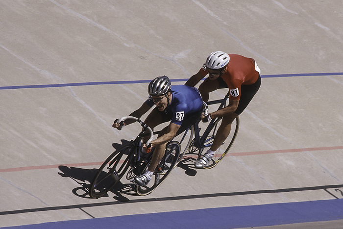 CYCLING   Velodrome Cycling Velodrome, Male cyclists competing on the veledrome., by Copyright 1995 DUOMO