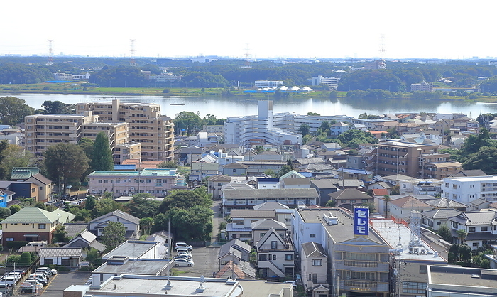 Looking south from Abiko Station, Chiba Prefecture