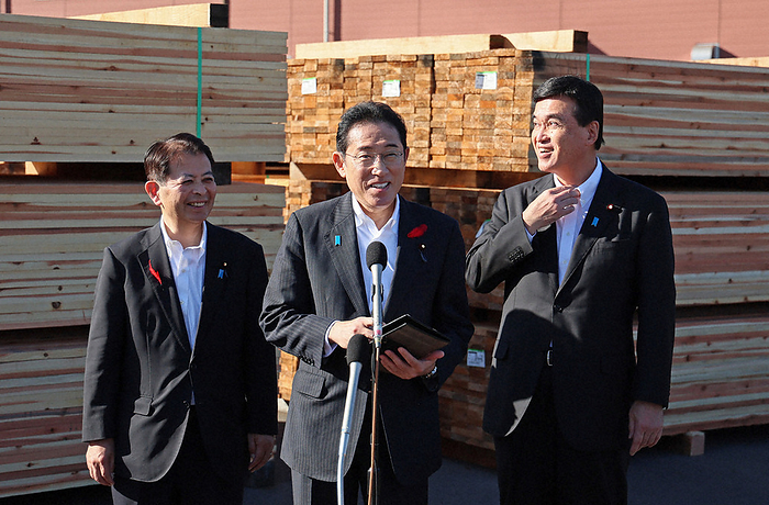 Prime Minister Fumio Kishida visits a lumber mill and is interviewed by the press. Prime Minister Fumio Kishida  center  visits a lumber mill and is interviewed by the press at the Miyanosato Lumber Business Cooperative Association in Hitachi Omiya City, Ibaraki Prefecture, October 7, 2023, at 2:49 p.m.  representative photo 