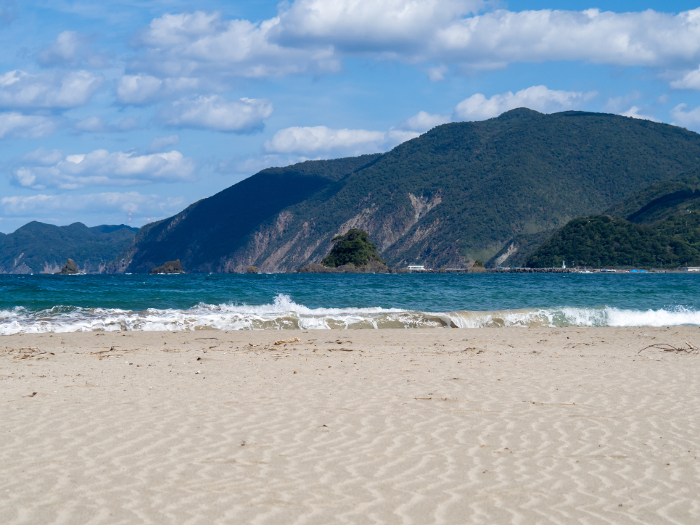 A view of the sandy beach at Shiroyama Beach and Wakasa Bay. Takahama Town, Oi County, Fukui Prefecture.