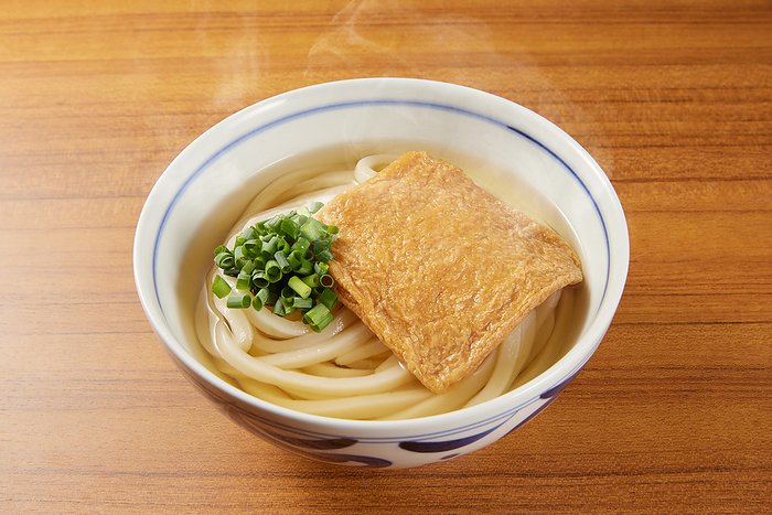 udon with deep-fried tofu