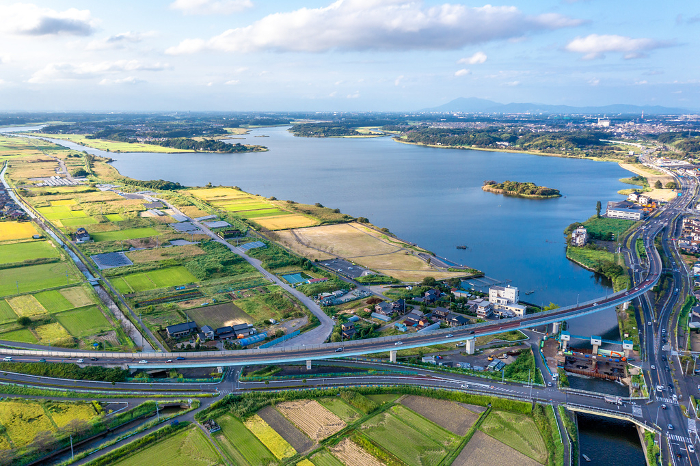 Ushiku-numa and National Highway 6 (Ibaraki Prefecture)