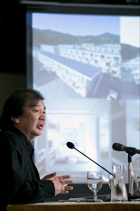Shigeru Ban, Pritzker Prize Winner Talks about the joy of receiving the award Tokyo, Japan   The winner of the  Pritzker Architecture Prize  the Japanese architect Shigeru Ban speaks about his job and explains what it means to him to win the prize this year at the Foreign Correspondents  Club of Japan  FCCJ  on April 2, 2014. Ban also designed recyclable shelters and community centers for those displaced by war and natural disasters, such as the disasters of Kobe Earthquake in 1995 and Super Typhoon Haiyan in the Philippines last year. The prize is also called the  Nobel Prize of architecture  and is considered one of the world s premier architecture prize. Ban is the 7th Japanese architect after Toyo Ito who won the last year.  Photo by Rodrigo Reyes Marin AFLO 