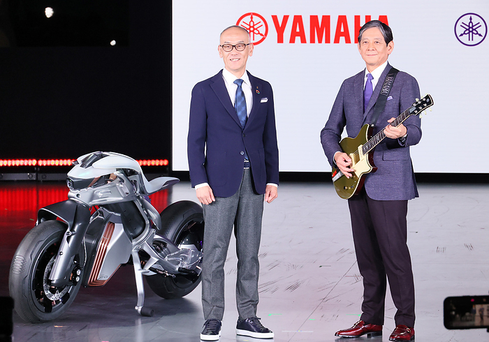 Concept vehicles are displayed at a press preview of the Japan Mobility Show  October 25, 2023, Tokyo, Japan   Japan s motorcycle makerYamaha Motor president Yoshihiro Hidaka  L  and its parent company and instruments maker Yamaha president Takuya Nakata  R  pose for photo as they display robotic motoycycle  Motoroid 2  which stands still without stand at a press preview at the Japan Mobility Show 2023 in Tokyo on Wednesday, October 25, 2023. The Japan Mobility Show 2023 will be held from October 28 through November 5.     photo by Yoshio Tsunoda AFLO 