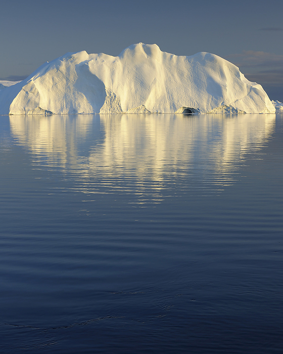 Iceberg, Disko Bay, Jakobshavn Glacier, Ilulissat, Greenland, by Raimund Linke / Design Pics