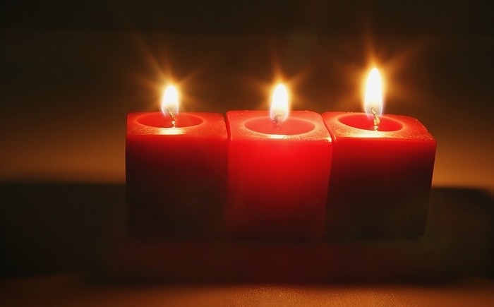 Three Red Candles, by Don Hammond / Design Pics