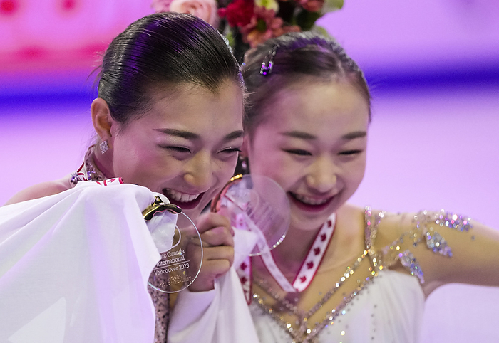Skate Canada Day 2 Kaori Sakamoto of Japan and Rino Matsuike of Japan pose during the the medals ceremony at the ISU figure skating Skate Canada competition on October 28, 2023 in Vancouver, Canada.  Photo by Mathieu Belanger AFLO 