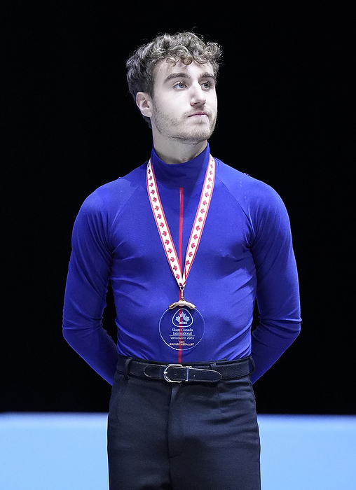 Skate Canada Day 2 Matteo Rizzo of Italy poses during the medals ceremony at the ISU figure skating Skate Canada competition on October 28, 2023 in Vancouver, Canada.  Photo by Mathieu Belanger AFLO 