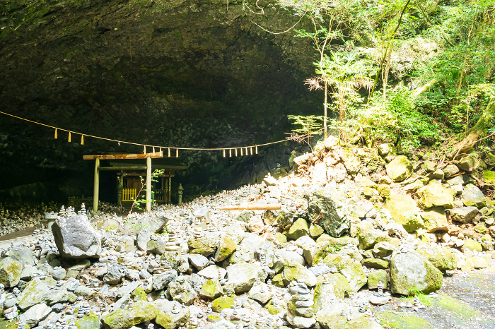 Ama-no-gawara at Ama-no-Iwato Shrine, Takachiho, Miyazaki Prefecture