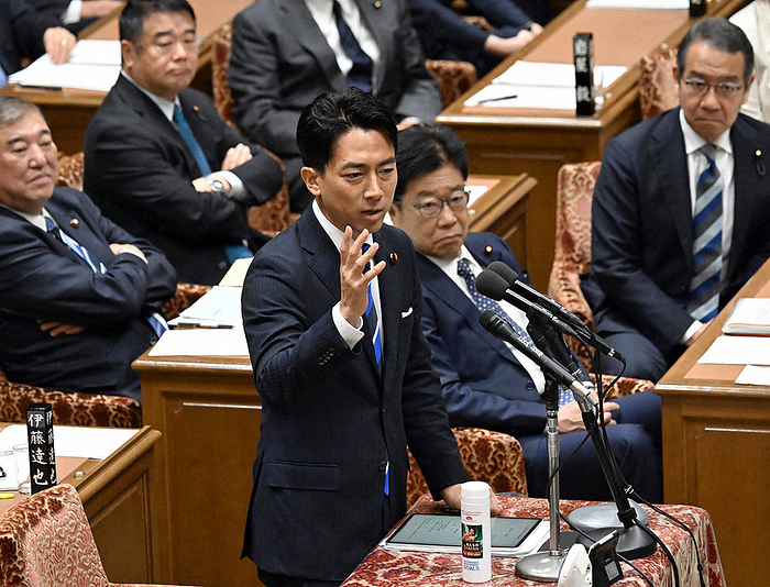 Diet, Budget Committee of the House of Representatives Shinjiro Koizumi of the Liberal Democratic Party asks a question at the Budget Committee of the House of Representatives in the Diet on October 27, 2023, at 10:32 a.m. Photo by Mikie Takeuchi