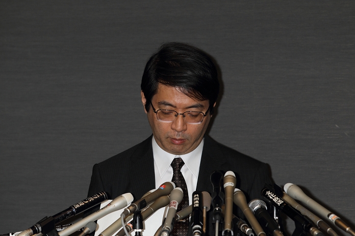 RIKEN s Sasai Holds Press Conference Apologizes for STAP Cell Doubts Yoshiki Sasai Pf attends a press conference of STAP cell on 16 Apr 2014 at Tokyo Japan.  Photo by Motoo Naka AFLO 