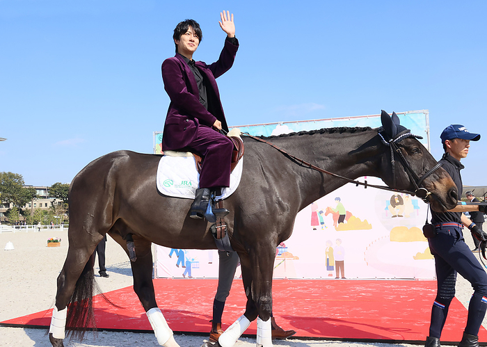 Japanese actor Junpei Mizohata attends the opening ceremony of the Bajikoen November 3, 2023, Tokyo, Japan   Japanese actor Junpei Mizohata waves to audience on a horseback as he attends the opening ceremony after renovation of the Bajikoen  equstrian park  in Tokyo on Friday, November 3, 2023. Japan Racing Association s  JRA  Bajikoen park was closed from 2016 for the Tokyo 2020 Olympic Games and reopened on November 3, 2023.    photo by Yoshio Tsunoda AFLO 