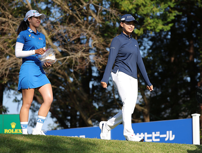 2023 TOTO Japan Classic Day 2 Pajalay Anarkarun  left  and Hinoko Shibuno move with smiles on the 10th day of the TOTO Japan Classic, November 3, 2023 photo date 20231103 photo location Pacific Club, Minosato Course
