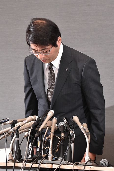 RIKEN and Sasai hold press conference  Apologizes for STAP Cell Doubts On April 16, Yoshiki Sasai, deputy director of the RIKEN Center for Developmental Biology and Regenerative Medicine and co author of the STAP cell paper, held a press conference to discuss the issues surrounding the paper. He apologized for the confusion and suspicion he had caused and insisted that the existence of STAP cells was  the most promising hypothesis. On the other hand, he expressed his belief that it is appropriate to retract the paper.